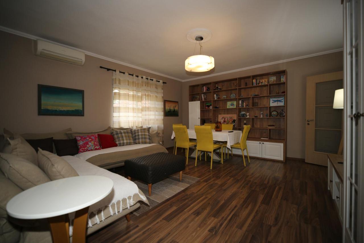 Eos Apartment Tirana Exterior photo